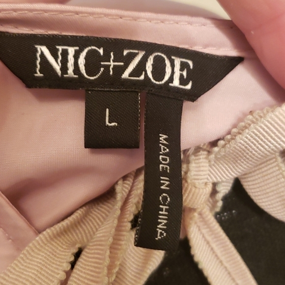 Womens blouse - Picture 3 of 4